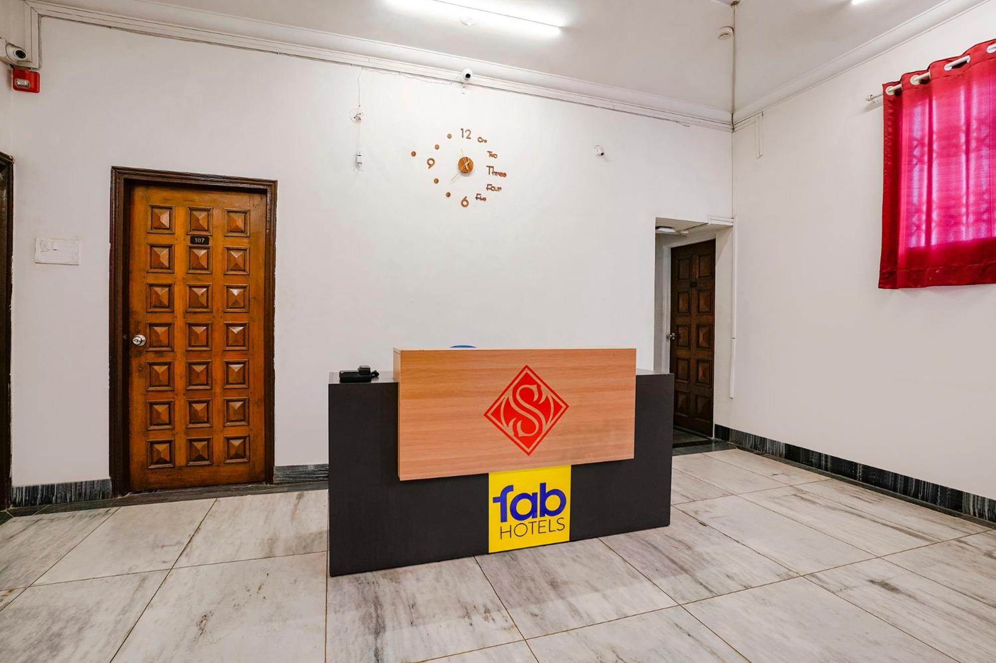 Fabhotel Saubhagya Inn Насик Экстерьер фото
